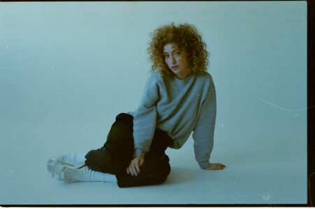 Russian Red_Lourdes_126_thumb