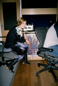 Russian Red_Lourdes_51_thumb