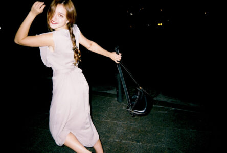 Russian Red_Lourdes_22_thumb