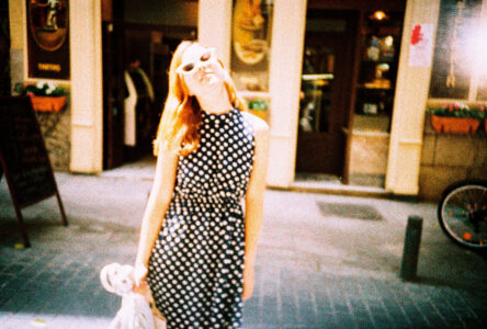 Russian Red_Lourdes_7_thumb